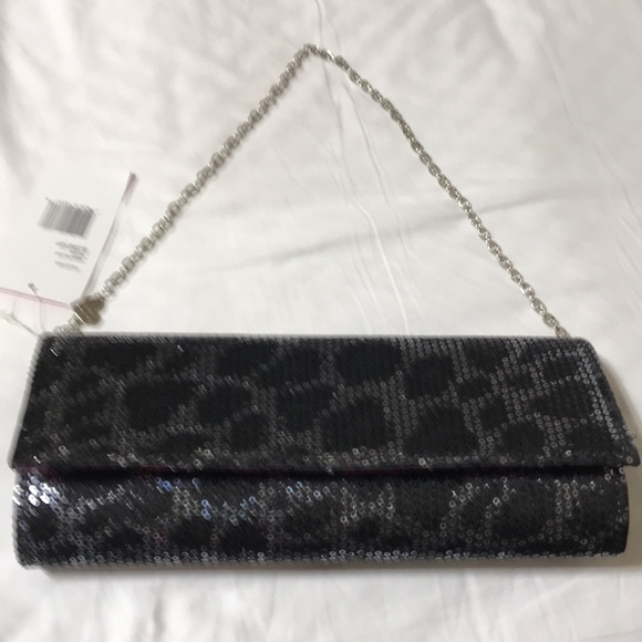 Betsey Johnson Sequin Leo silver clutch with silver tone strap. NWT - Picture 7 of 10